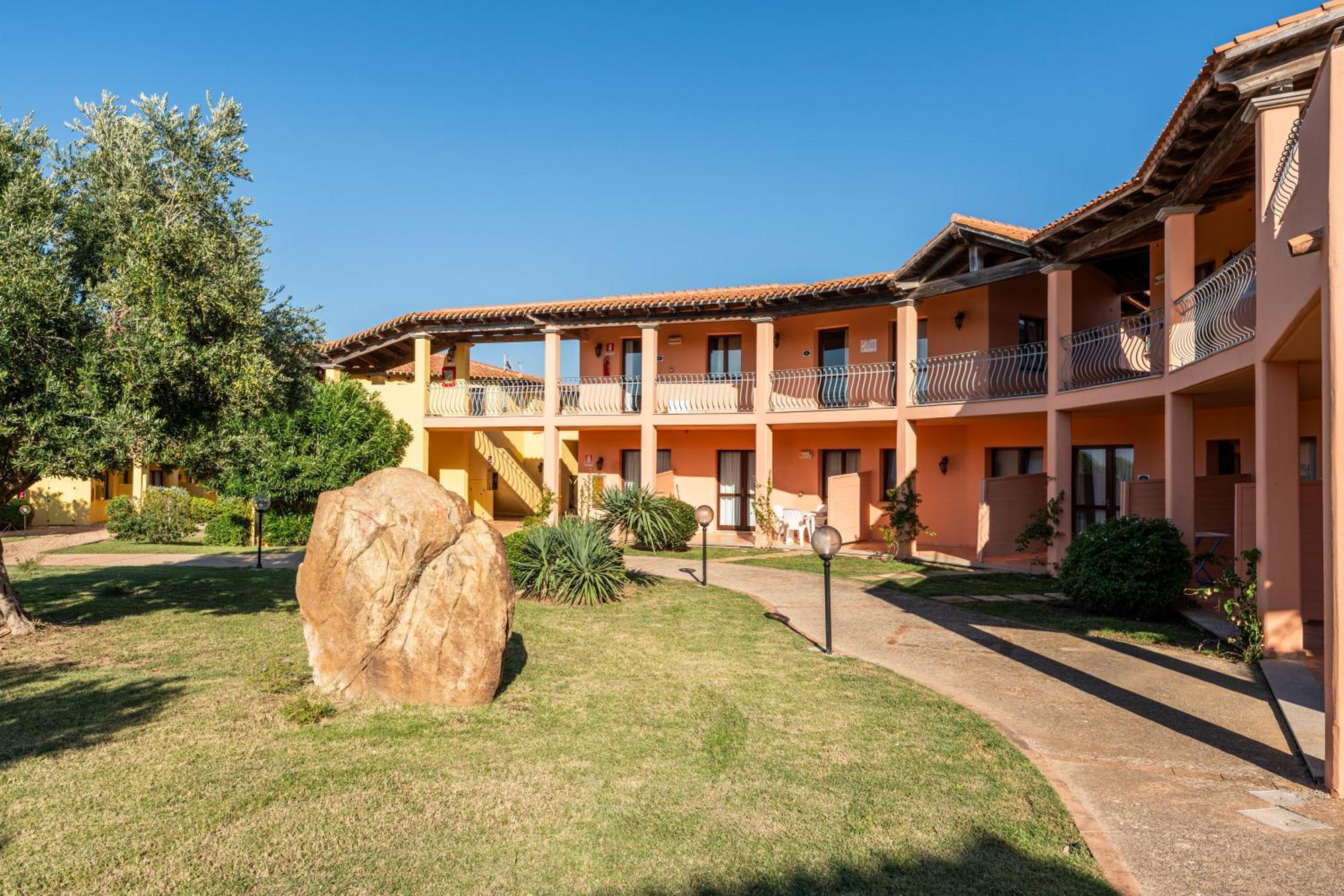 Residence Baia Dei Mirti Vignola Mare 외부 사진